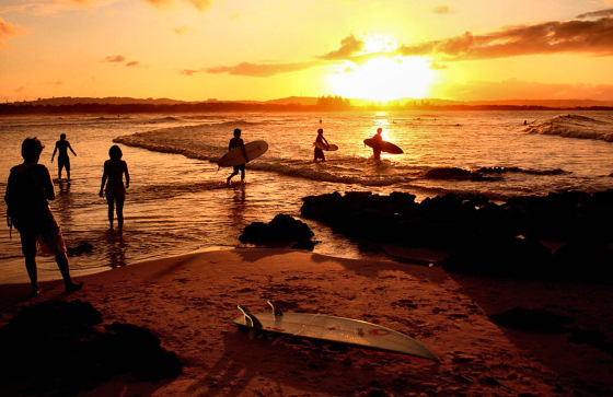 Image surfingsunset.jpg