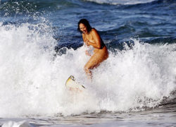 Image nakedsurfer.jpg