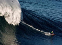 Image bigwavesurfingnazare.jpg