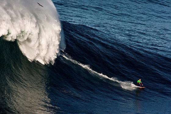 Image bigwavesurfingnazare.jpg