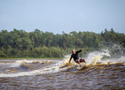 Image surfingtidalbore.jpg