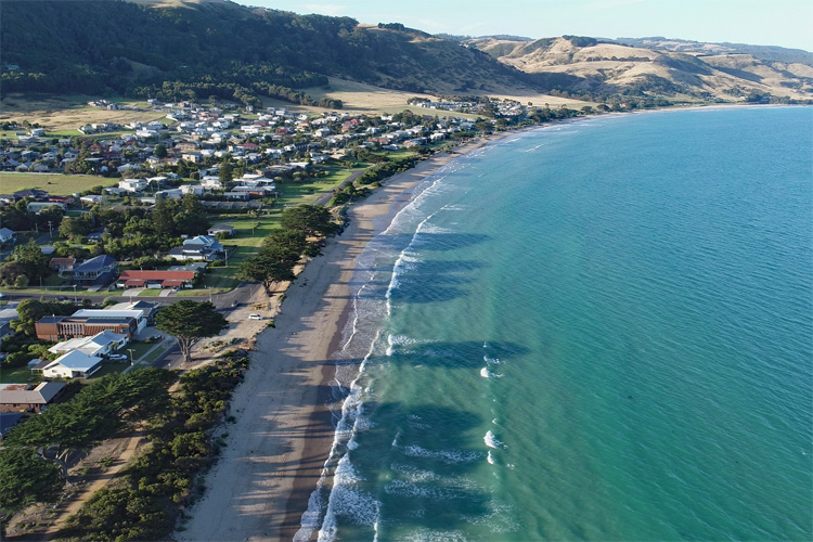 Image apollobay.jpg