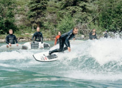 Image river-surfing-wave.jpg